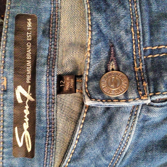 Seven 7 women's size 12 distressed bootcut jeans - Picture 4 of 5